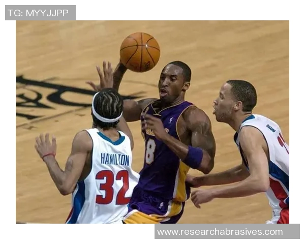 科比布莱恩特与湖人王朝的辉煌岁月与时代交汇的传奇之旅